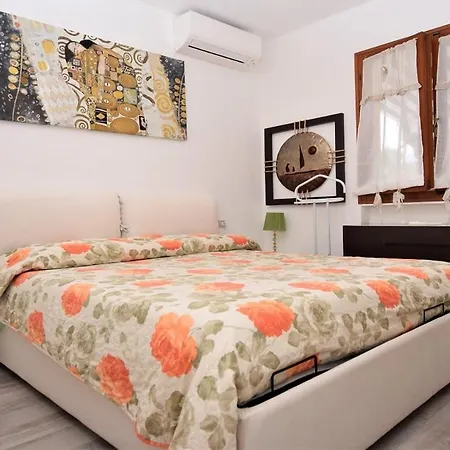 Oleandro Apartment